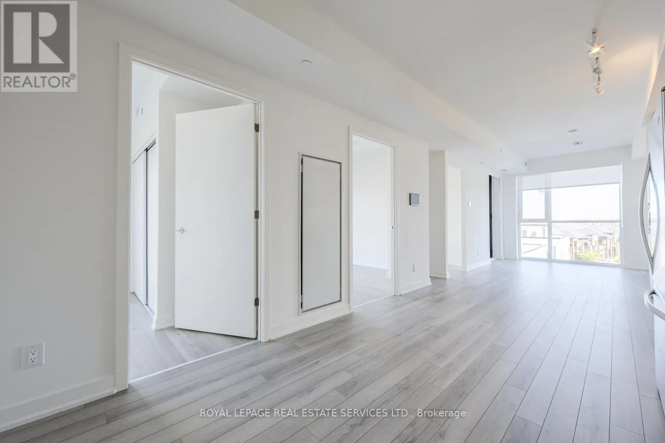 508 - 3079 TRAFALGAR ROAD