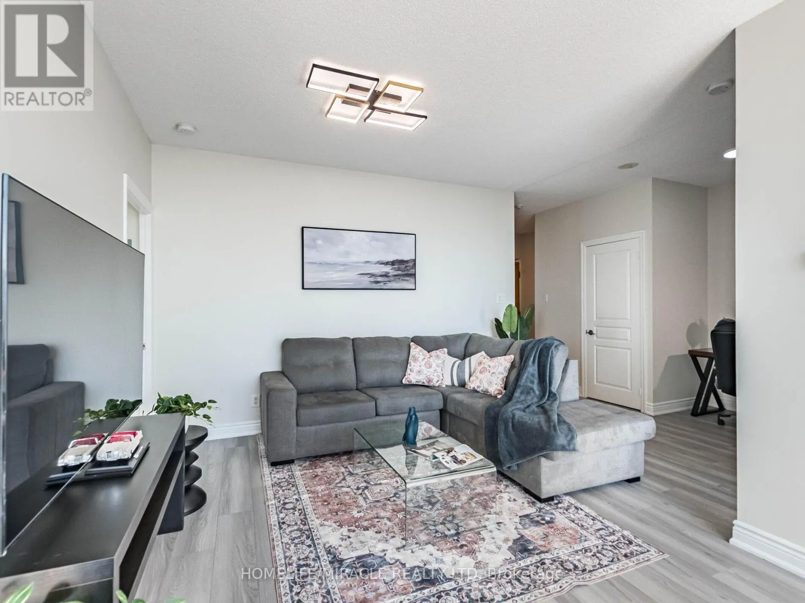 3107 - 3515 KARIYA DRIVE