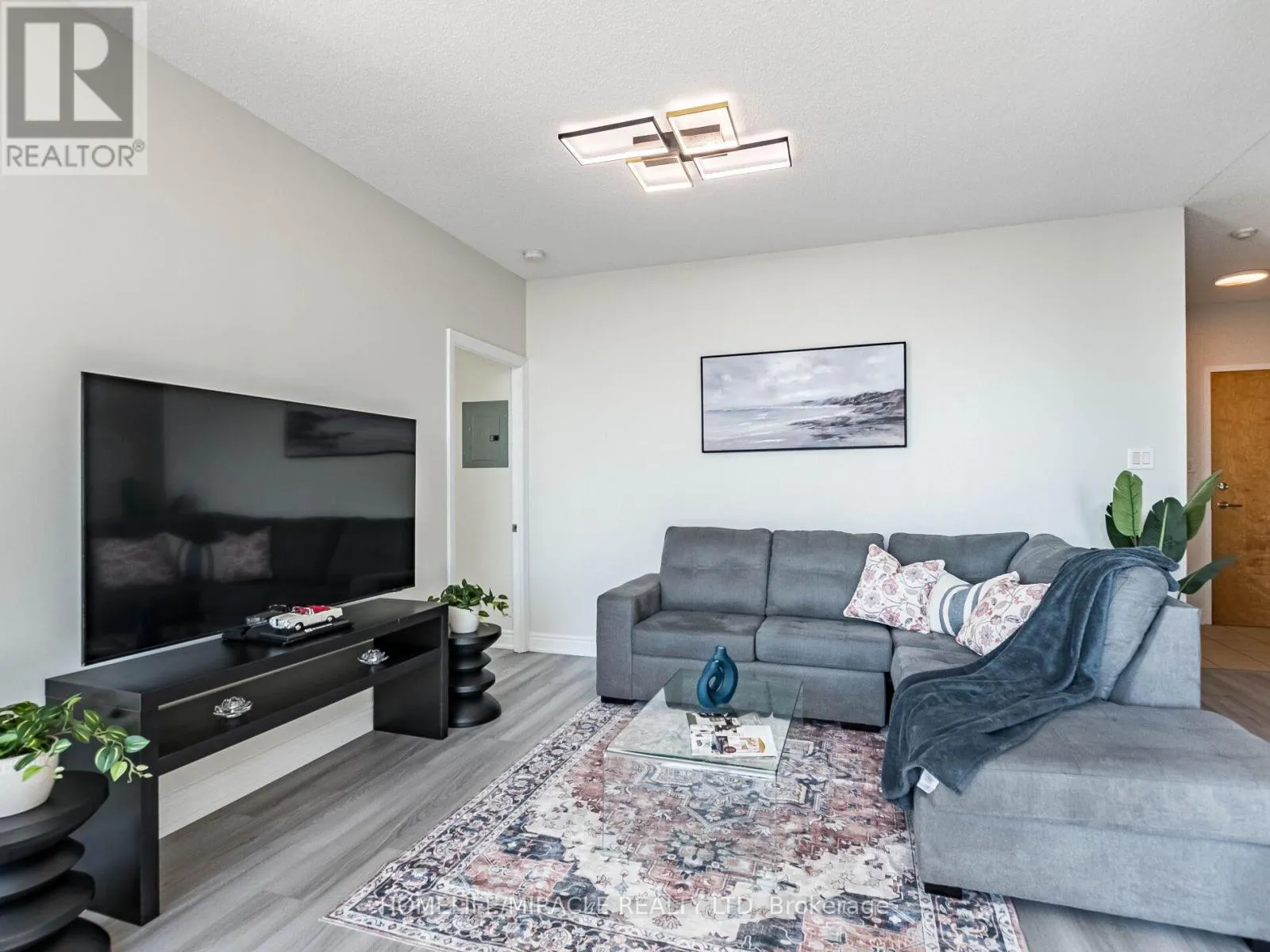3107 - 3515 KARIYA DRIVE