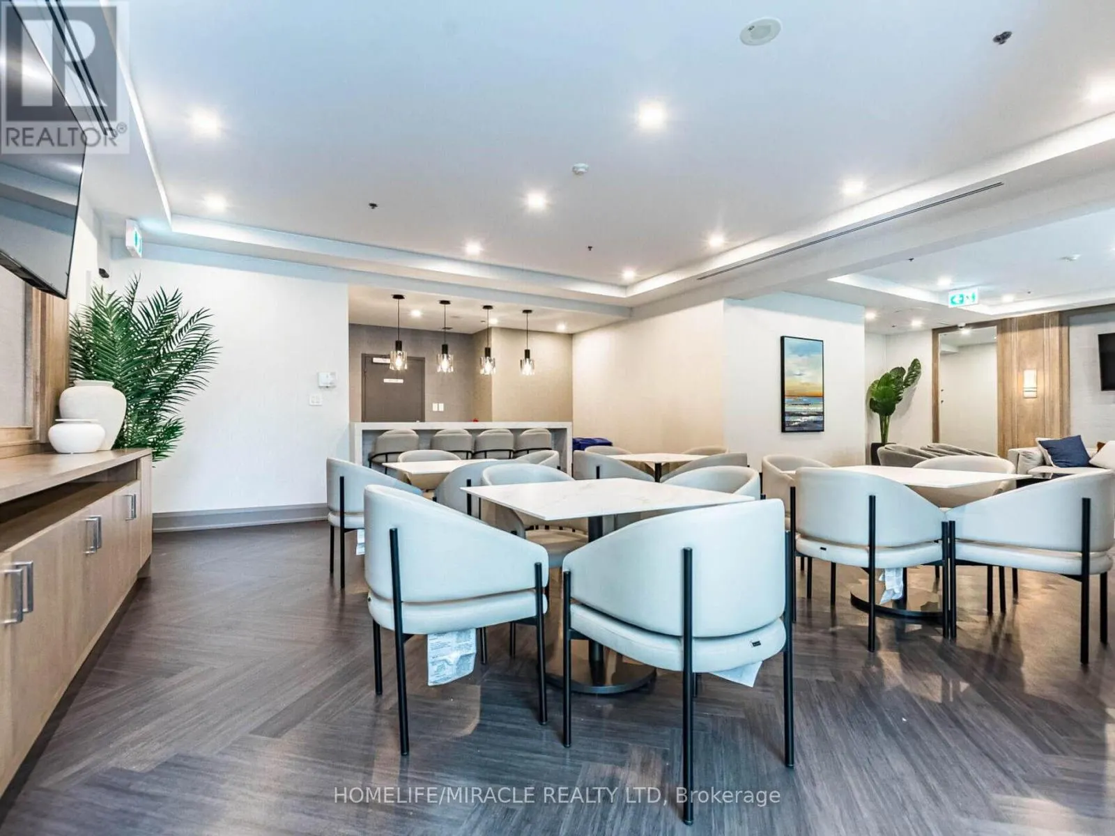 3107 - 3515 KARIYA DRIVE