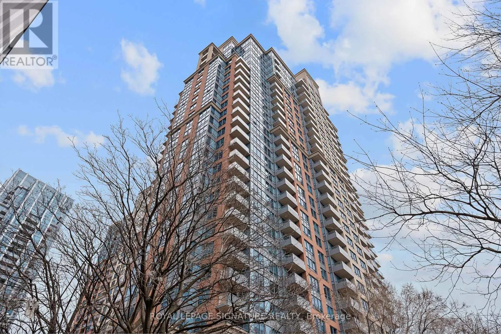 2645 - 35 VIKING LANE