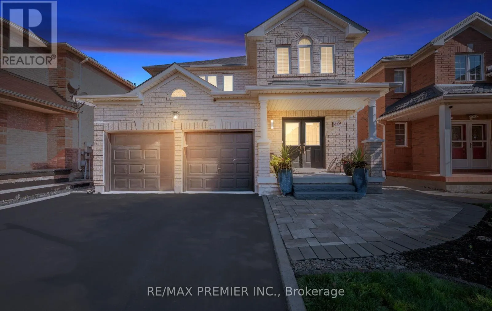 49 FALLSTAR CRESCENT