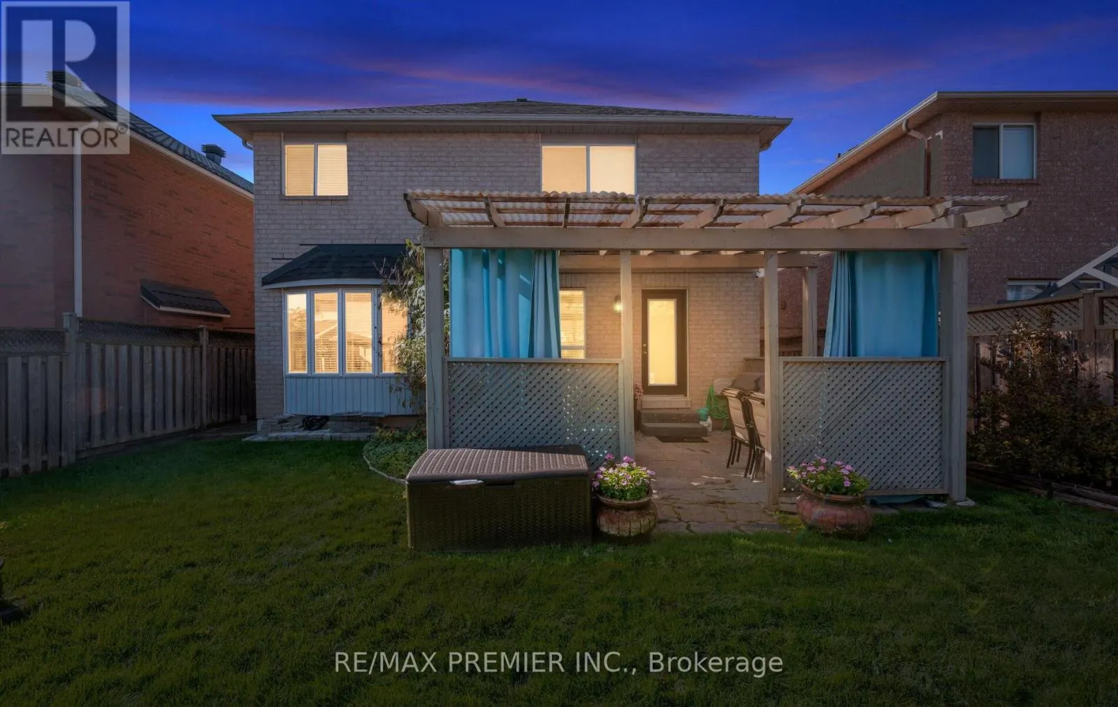 49 FALLSTAR CRESCENT
