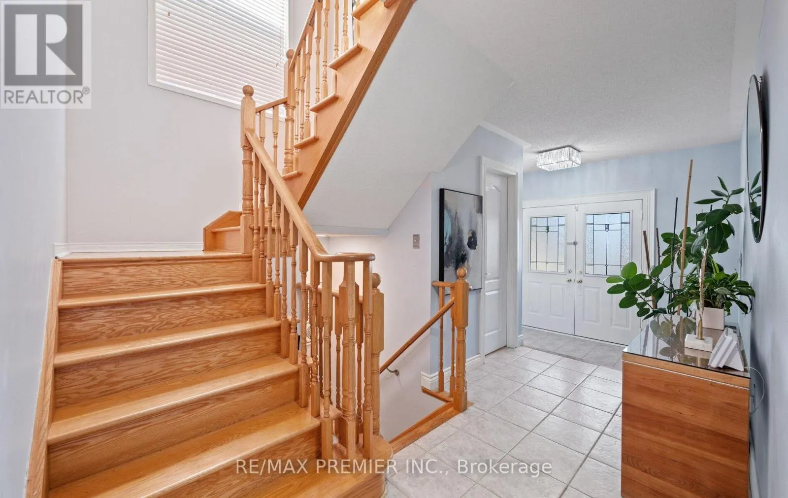 49 FALLSTAR CRESCENT