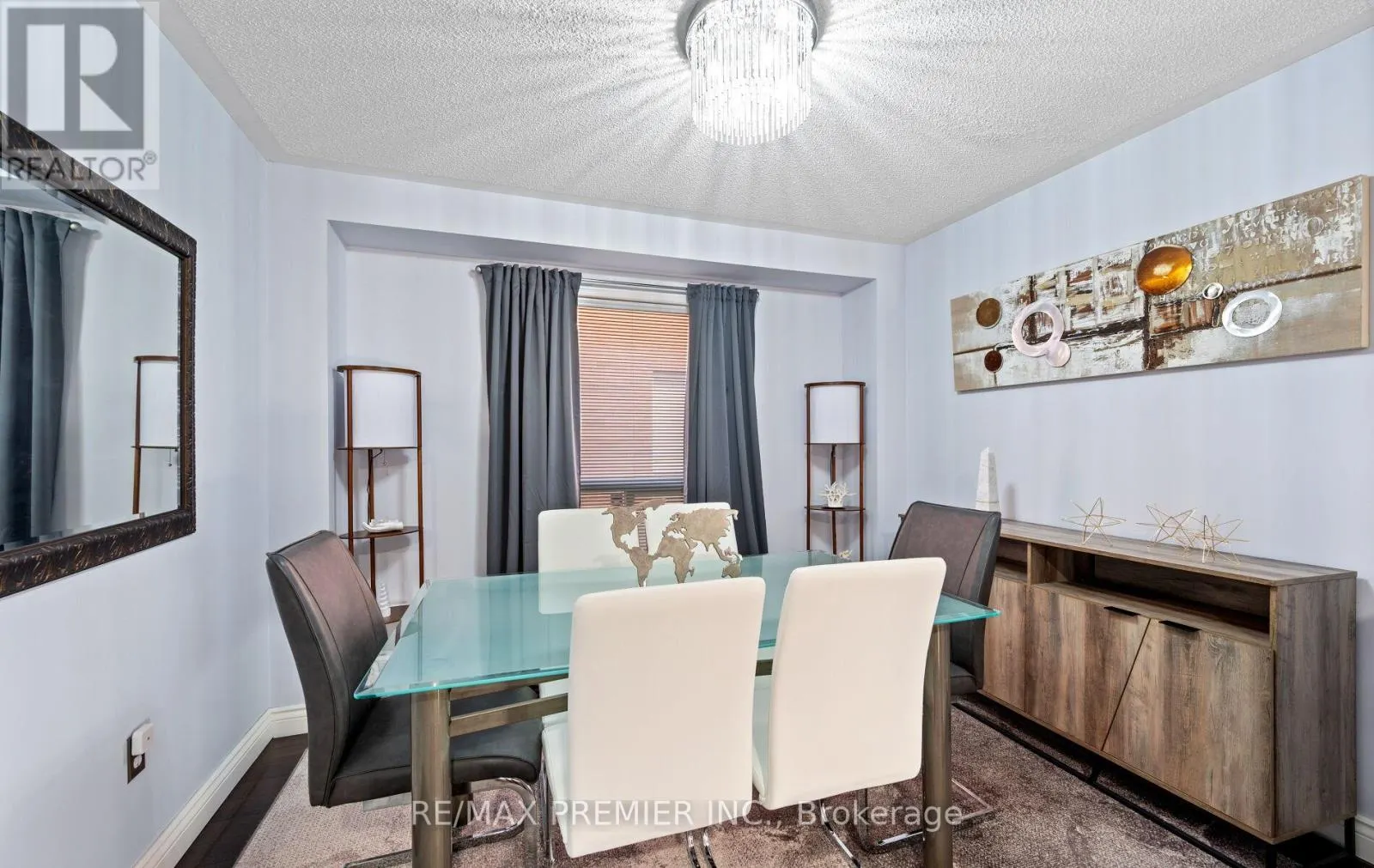 49 FALLSTAR CRESCENT