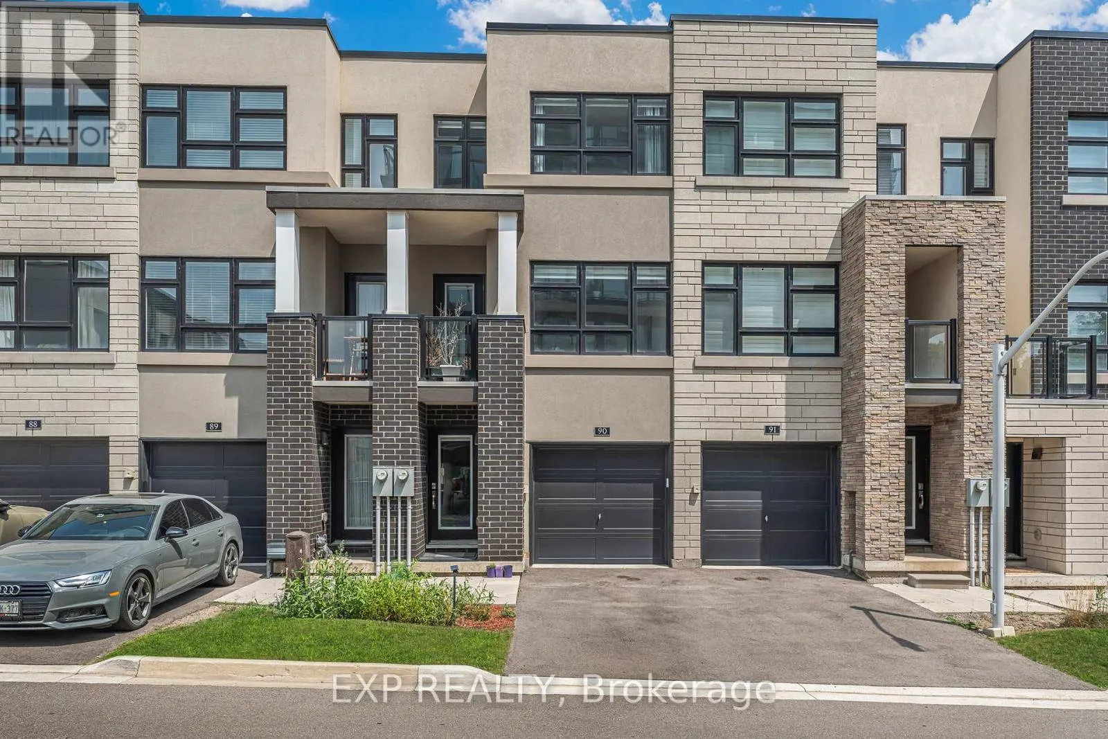90 - 1121 COOKE BOULEVARD