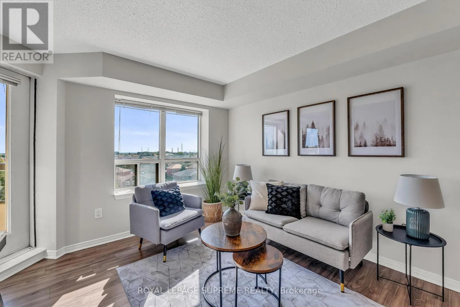 601 - 300 RAY LAWSON BOULEVARD