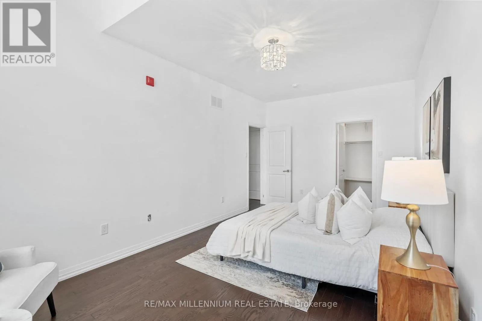 6 - 62 PRESTON MEADOW AVENUE