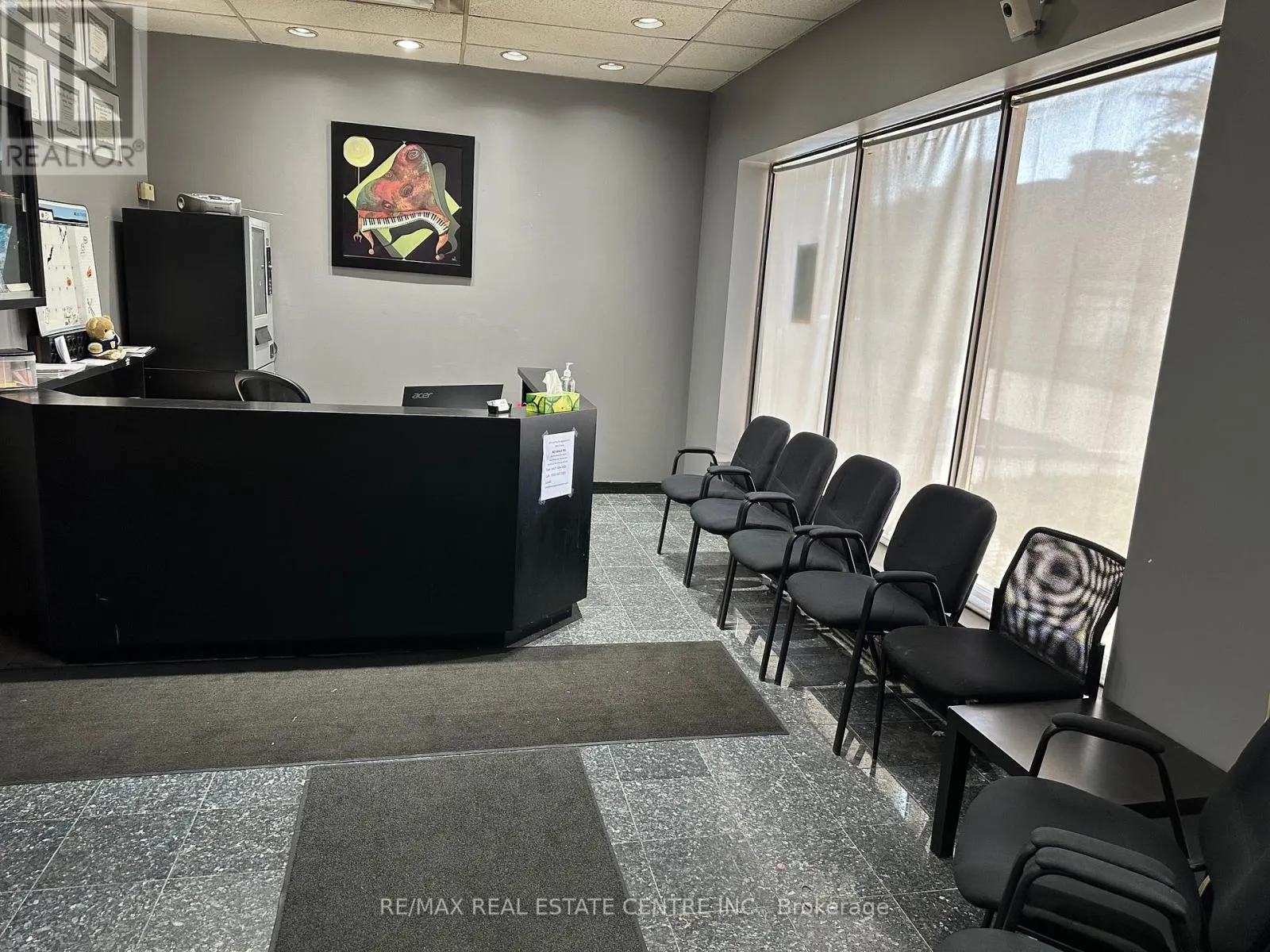 13 - 75 ROSEDALE AVENUE W