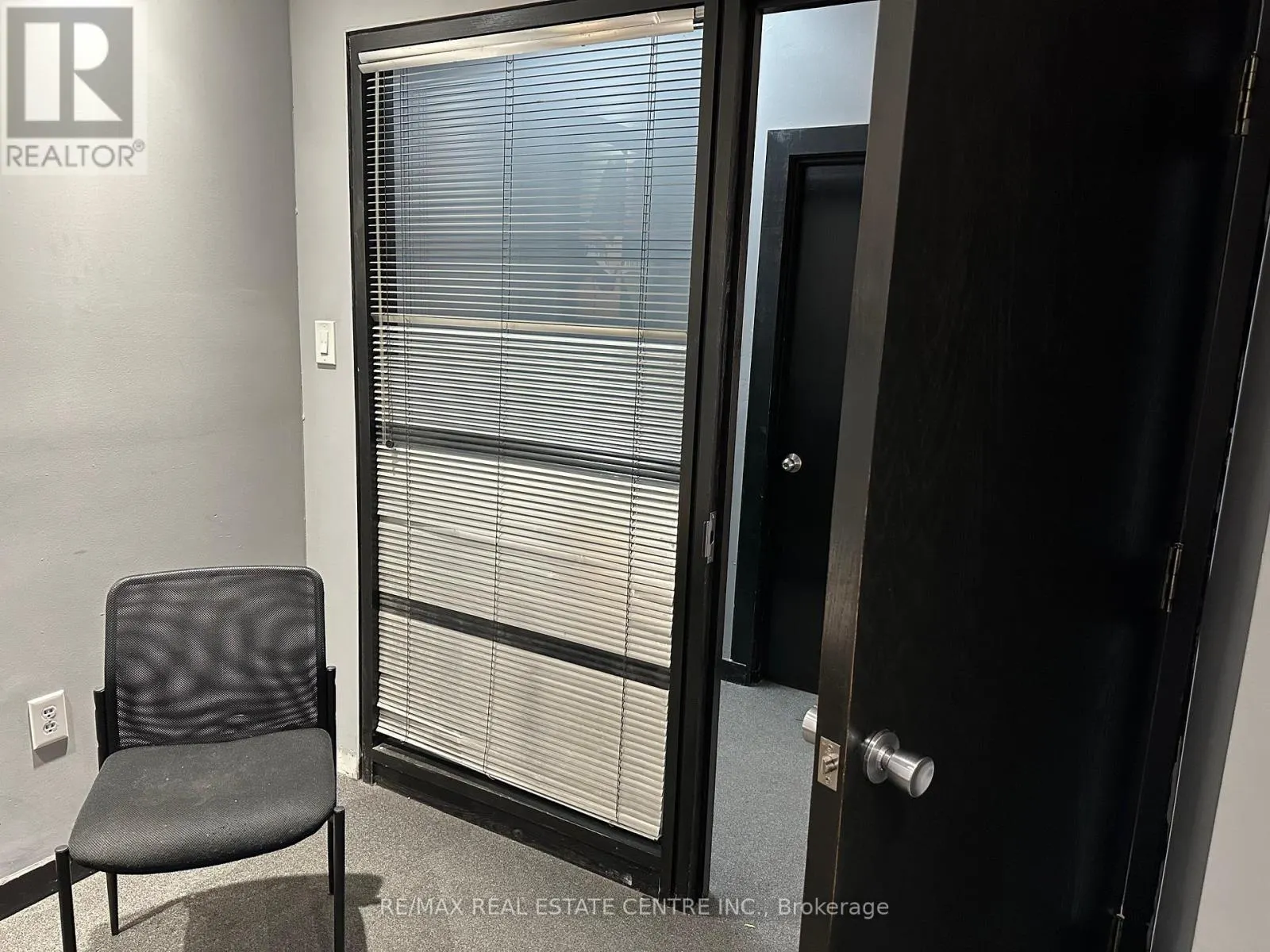 13 - 75 ROSEDALE AVENUE W