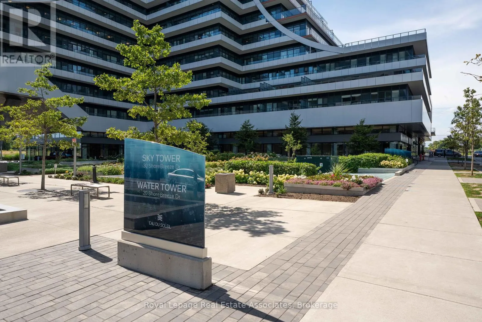 916 - 30 SHORE BREEZE DRIVE