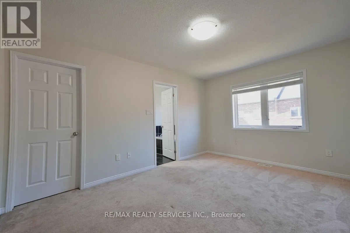 30 LOFTSMOOR DRIVE
