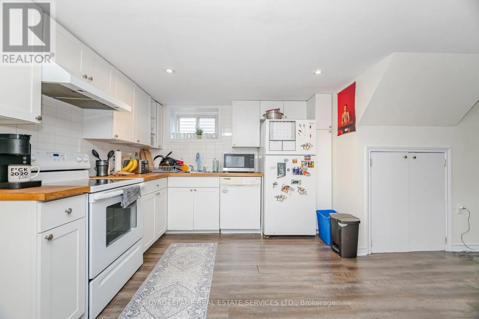 LOWER - 96 SIMPSON AVENUE