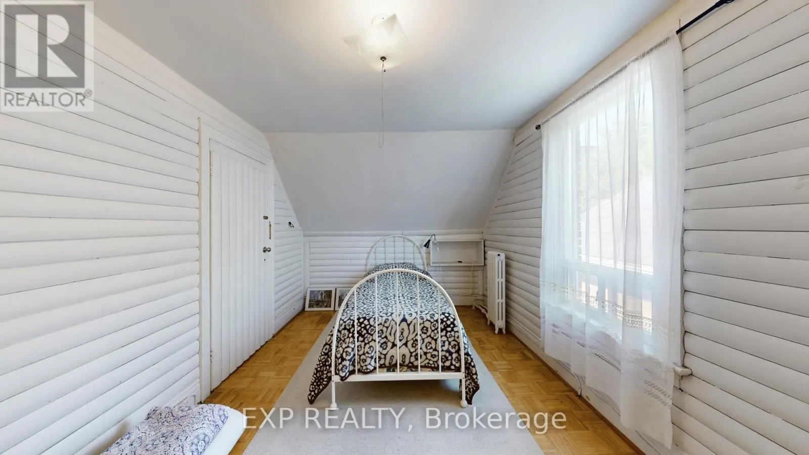 126 CLOSE AVENUE