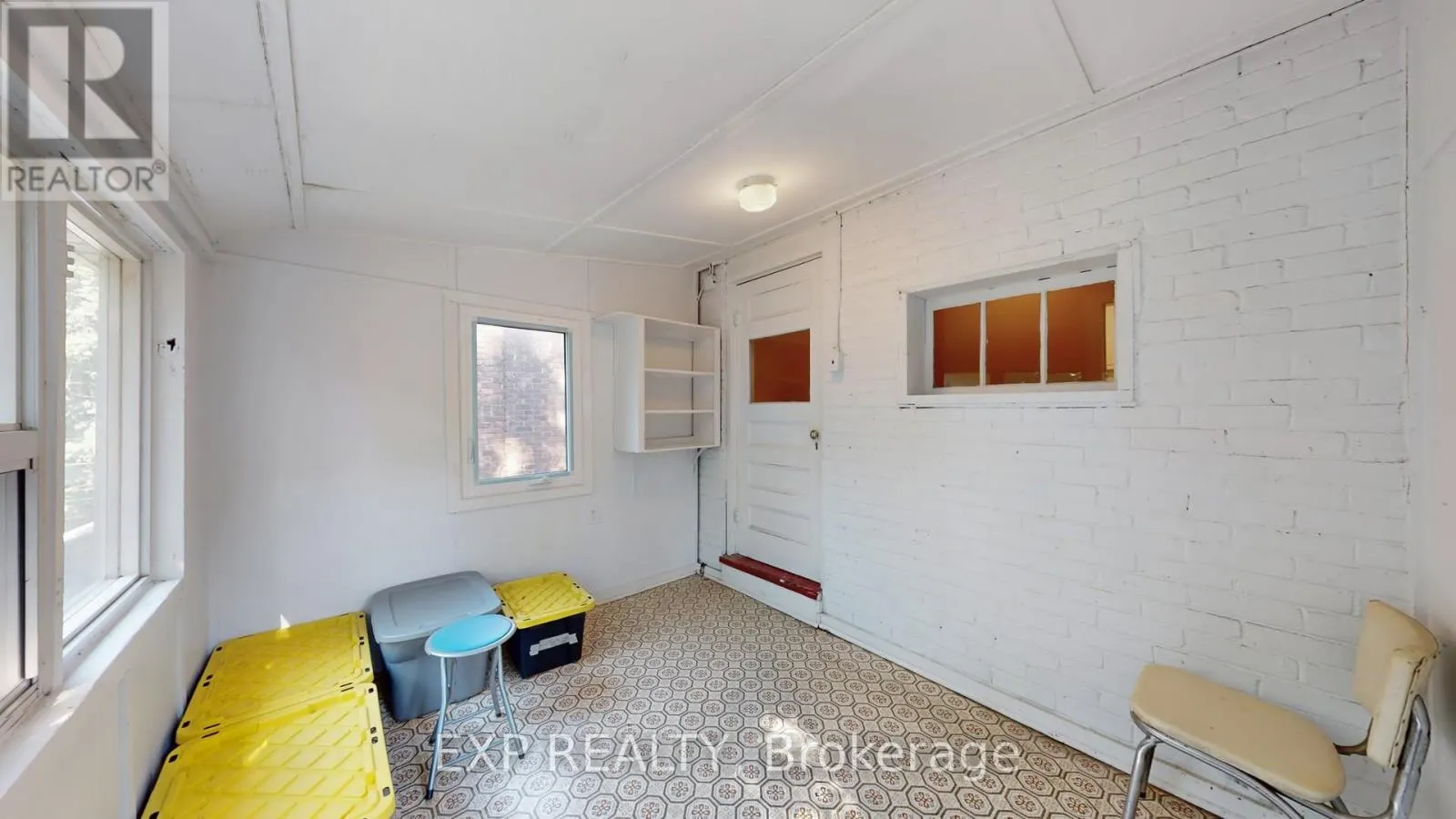 126 CLOSE AVENUE