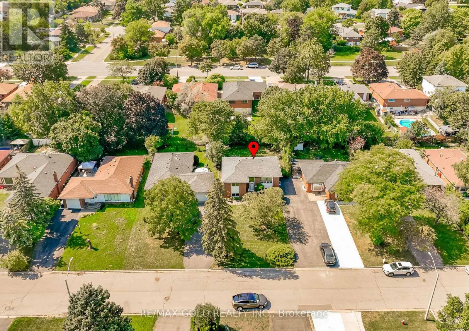 20 DUNSTER CRESCENT