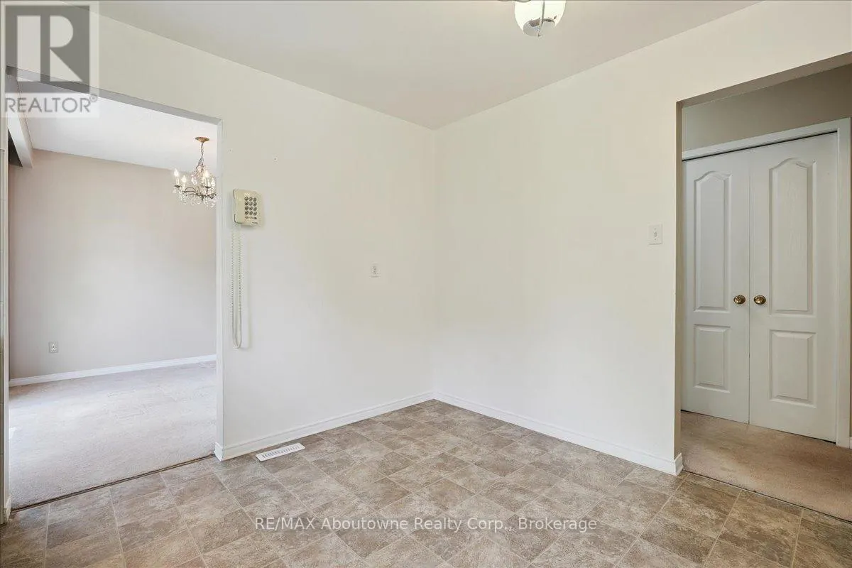 14 NORMAN AVENUE