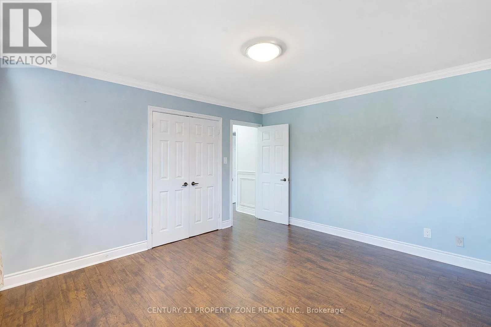 14 HUTTONVILLE DRIVE