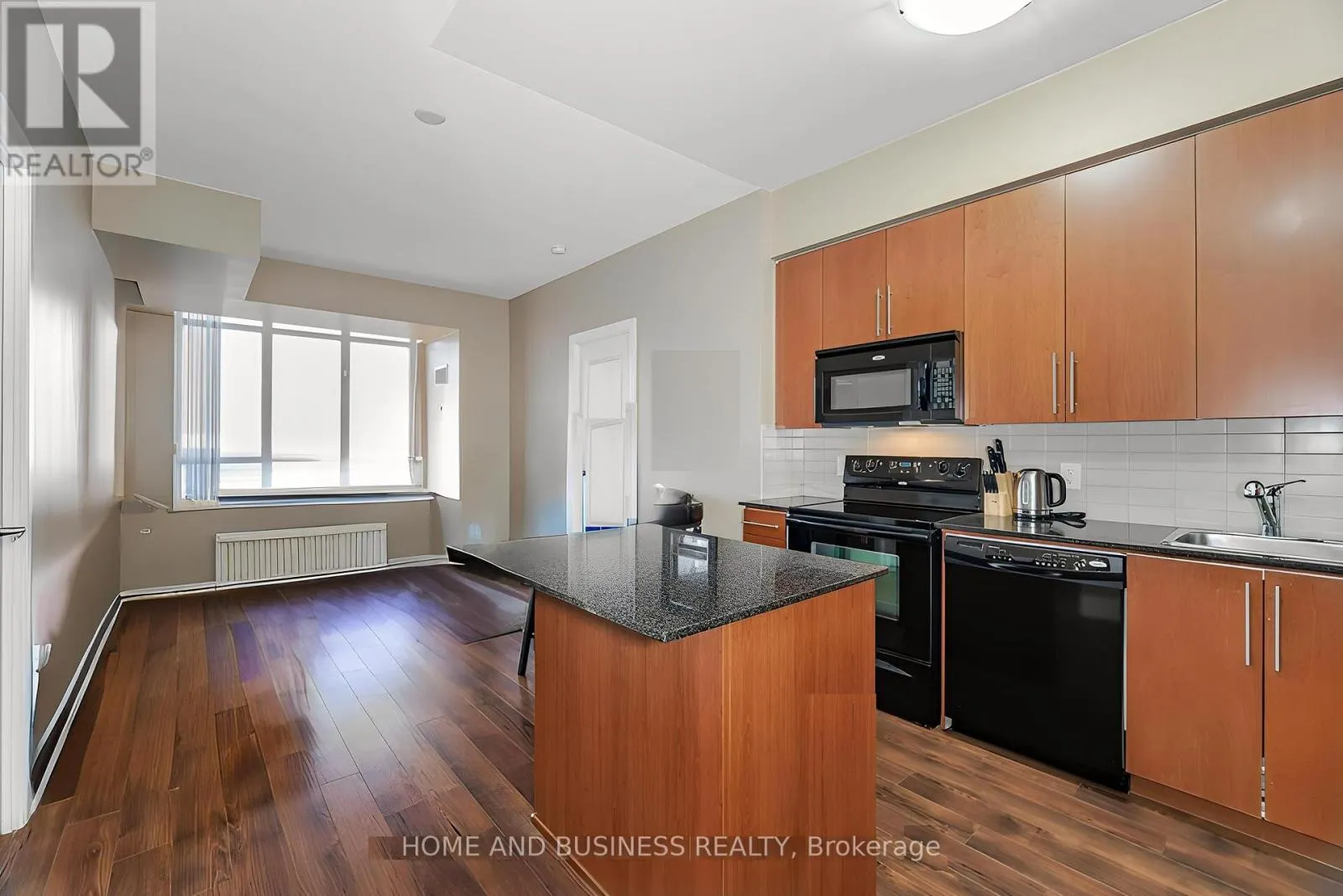 3008 - 330 BURNHAMTHORPE ROAD W
