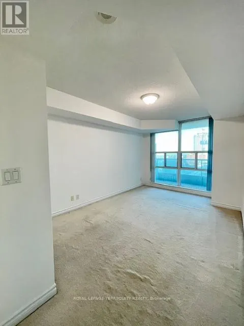 1104 - 1 ELM DRIVE W