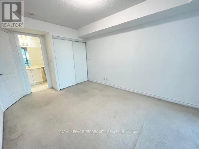 1104 - 1 ELM DRIVE W
