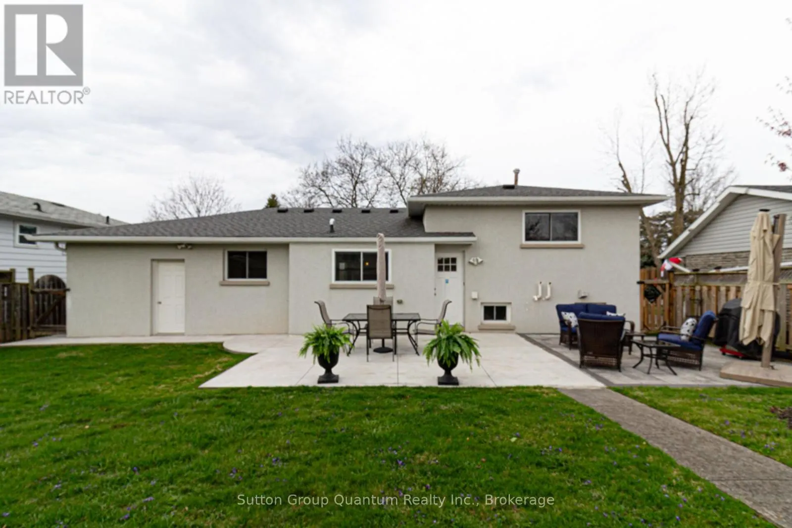 2231 URWIN CRESCENT