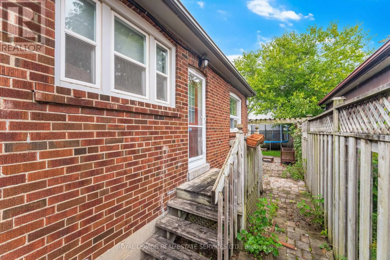 27 LOTHIAN AVENUE