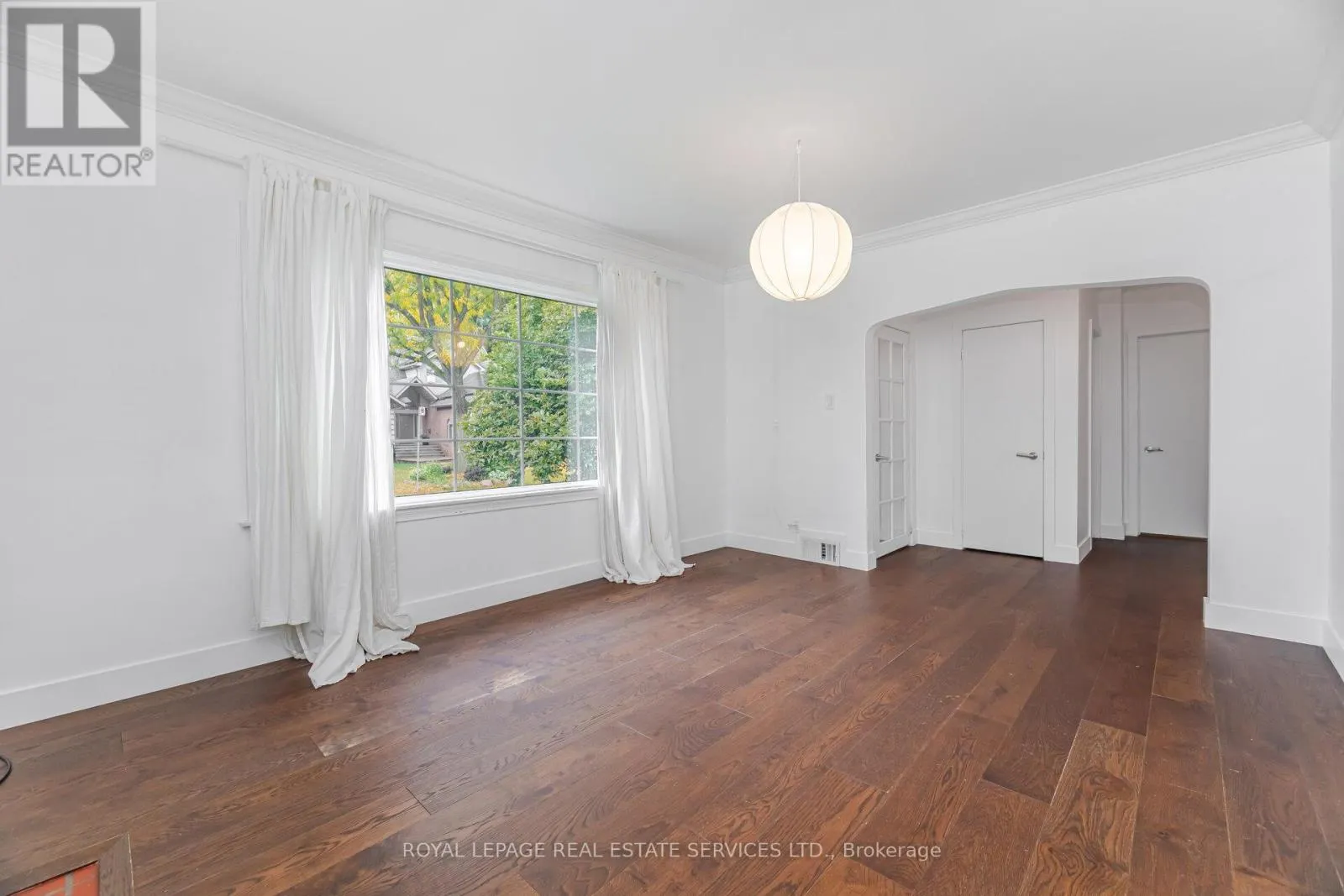 27 LOTHIAN AVENUE