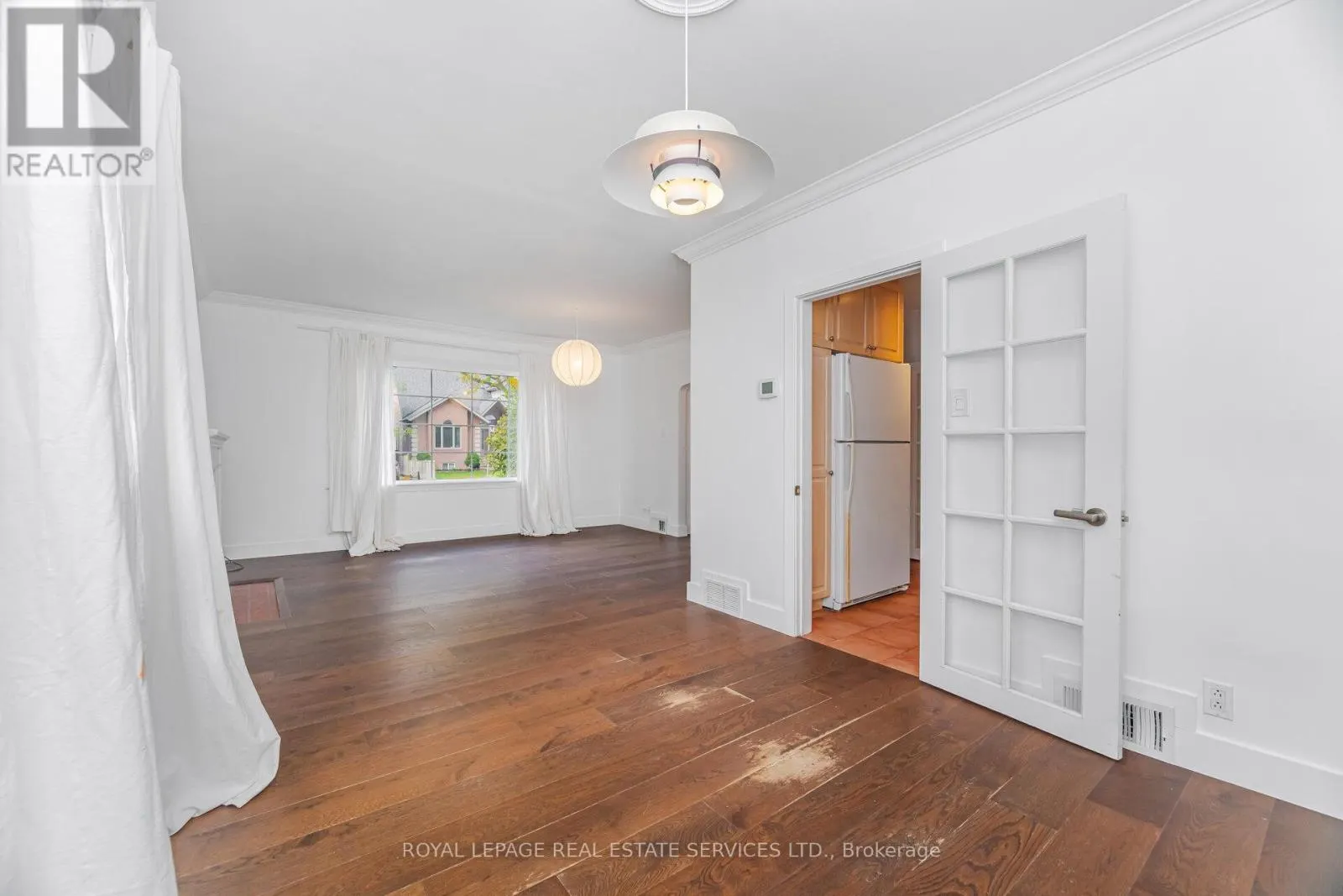27 LOTHIAN AVENUE
