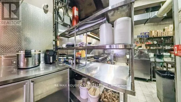 1 - 47 QUEEN STREET W