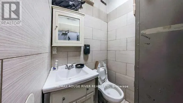 1 - 47 QUEEN STREET W