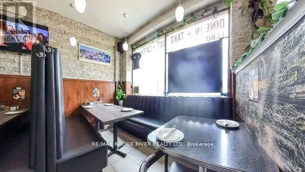 1 - 47 QUEEN STREET W
