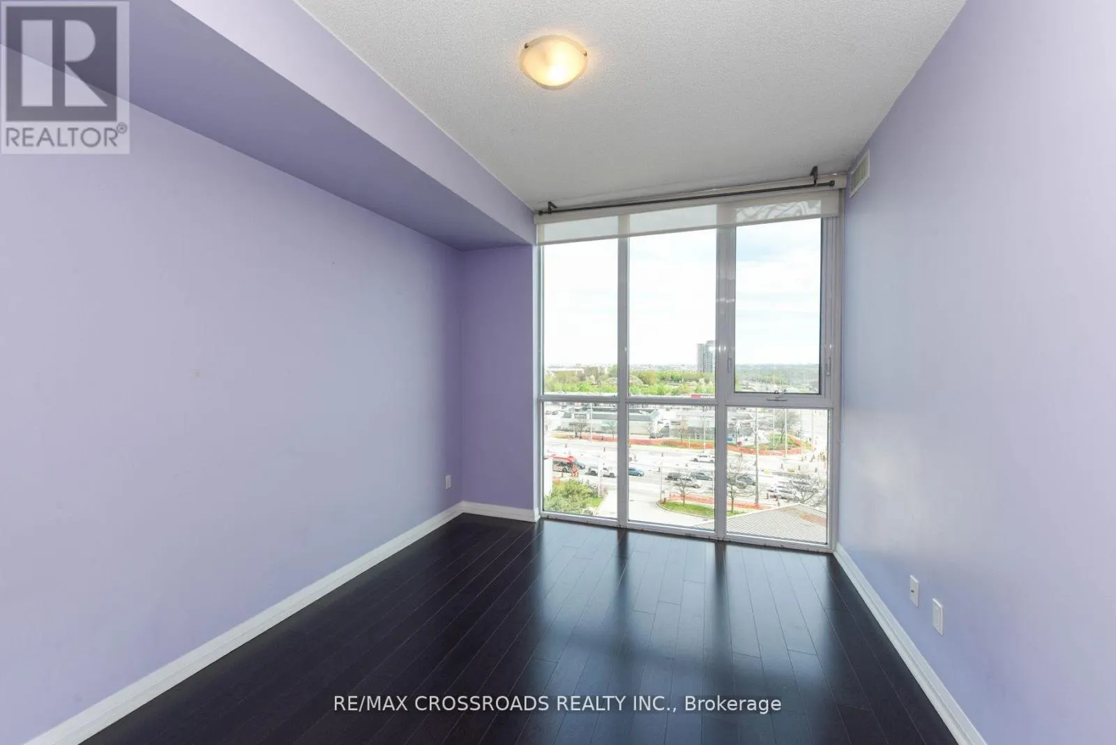 807 - 55 EGLINTON AVENUE W