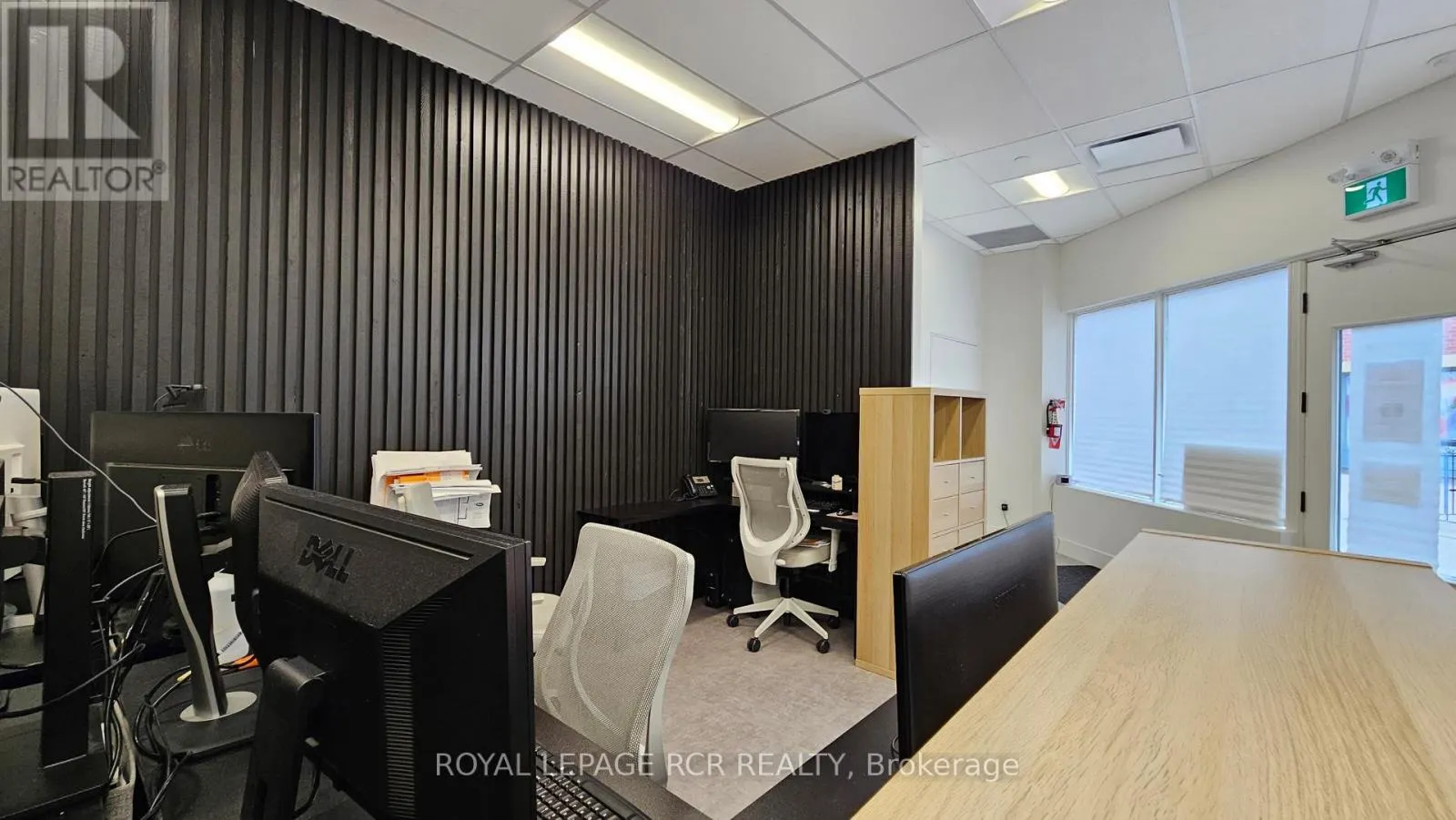 E3 - 18 KING STREET E