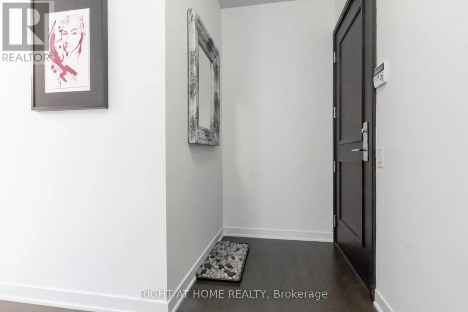 2605 - 88 PARK LAWN ROAD