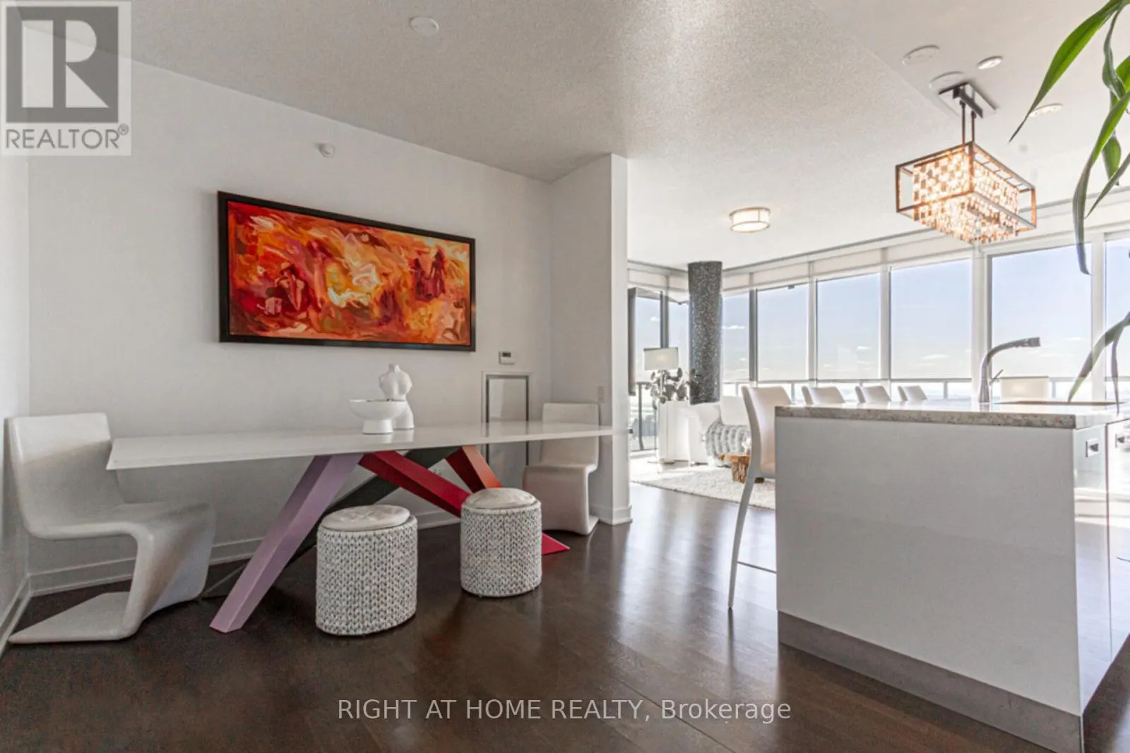 2605 - 88 PARK LAWN ROAD