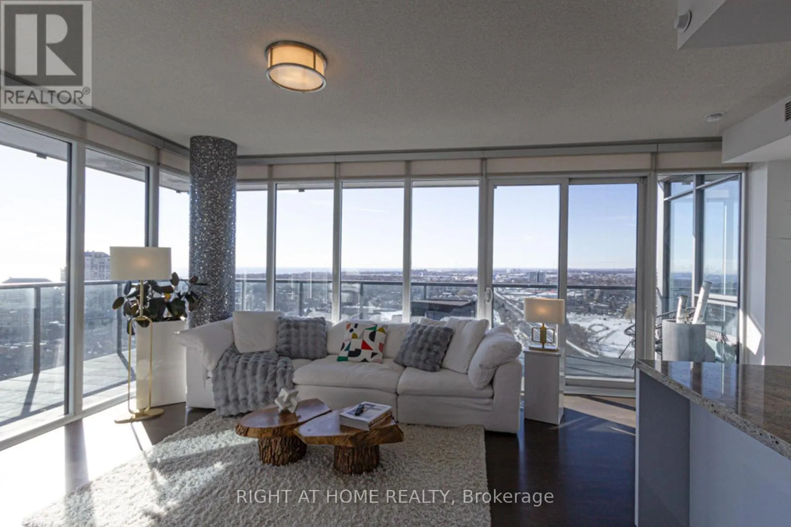 2605 - 88 PARK LAWN ROAD