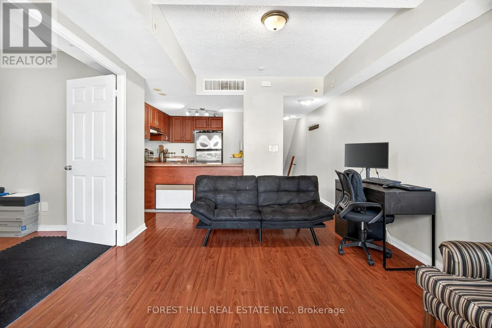 2022 - 3035 FINCH AVE AVENUE W