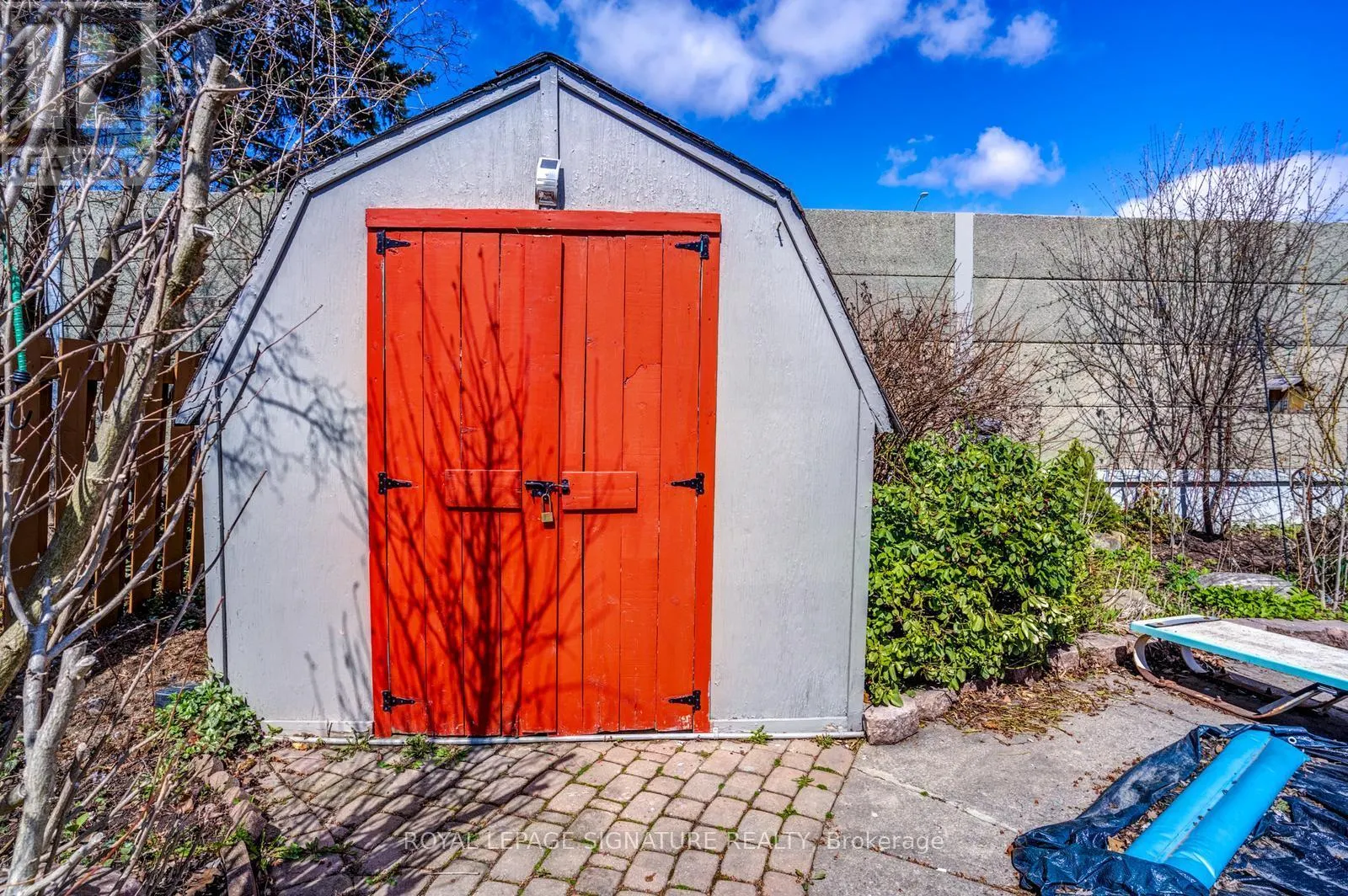 LOWER - 48 LAWNDALE CRESCENT