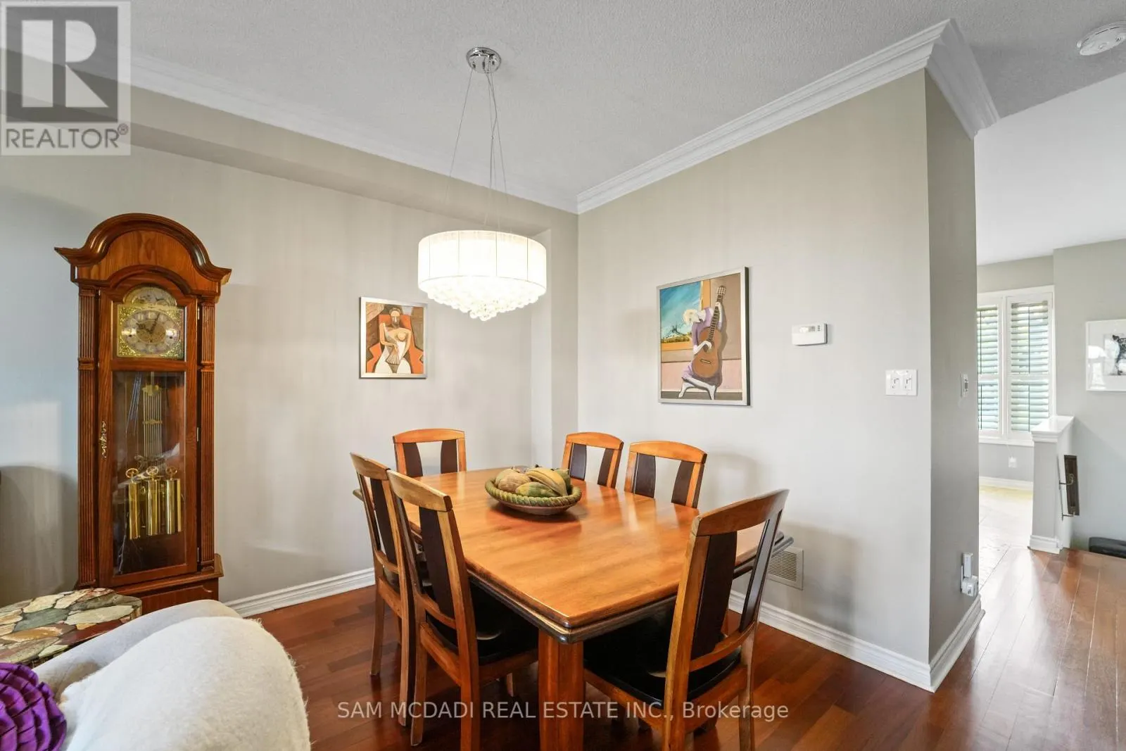 1 - 195 GRAND AVENUE