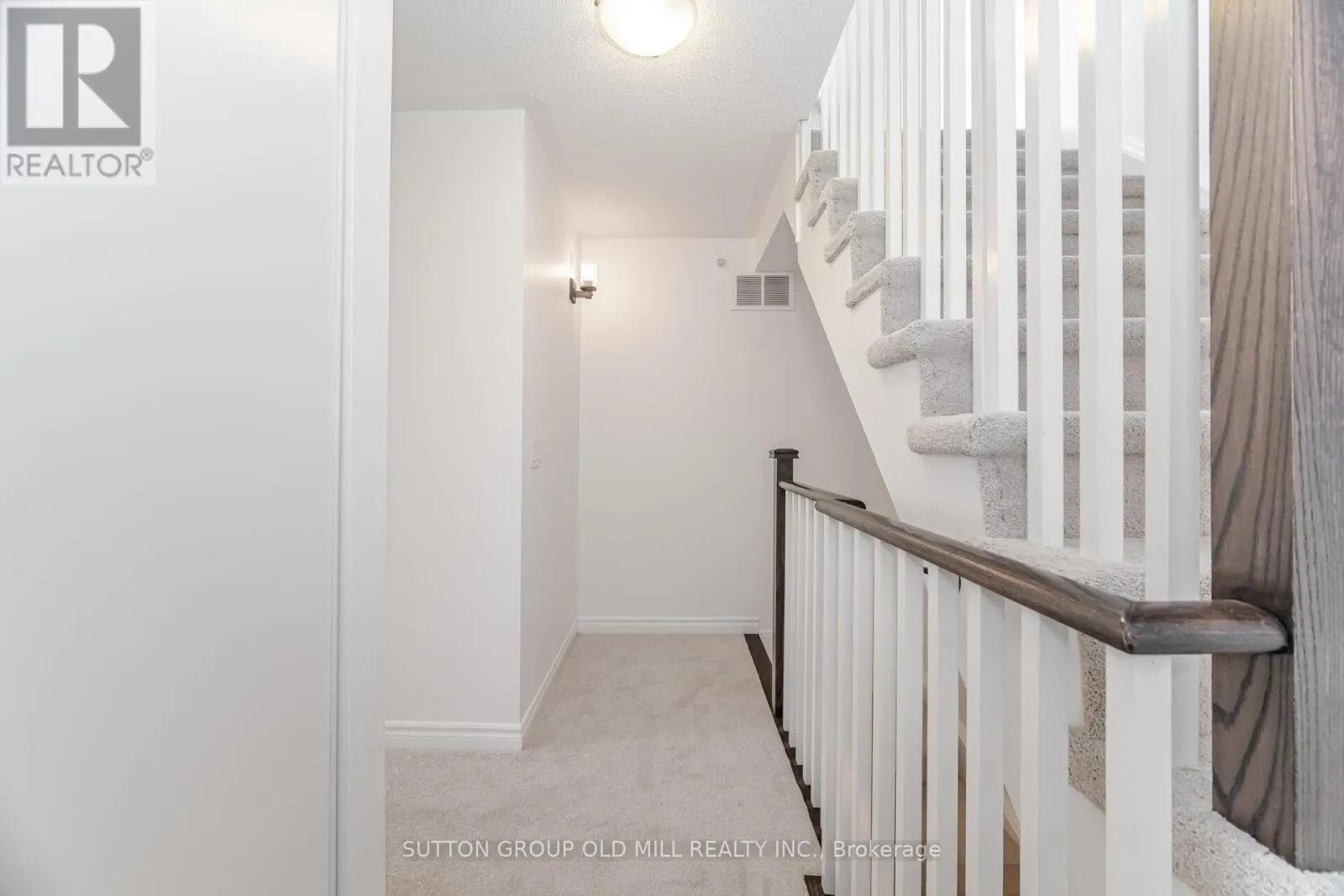 4 - 150 LONG BRANCH AVENUE