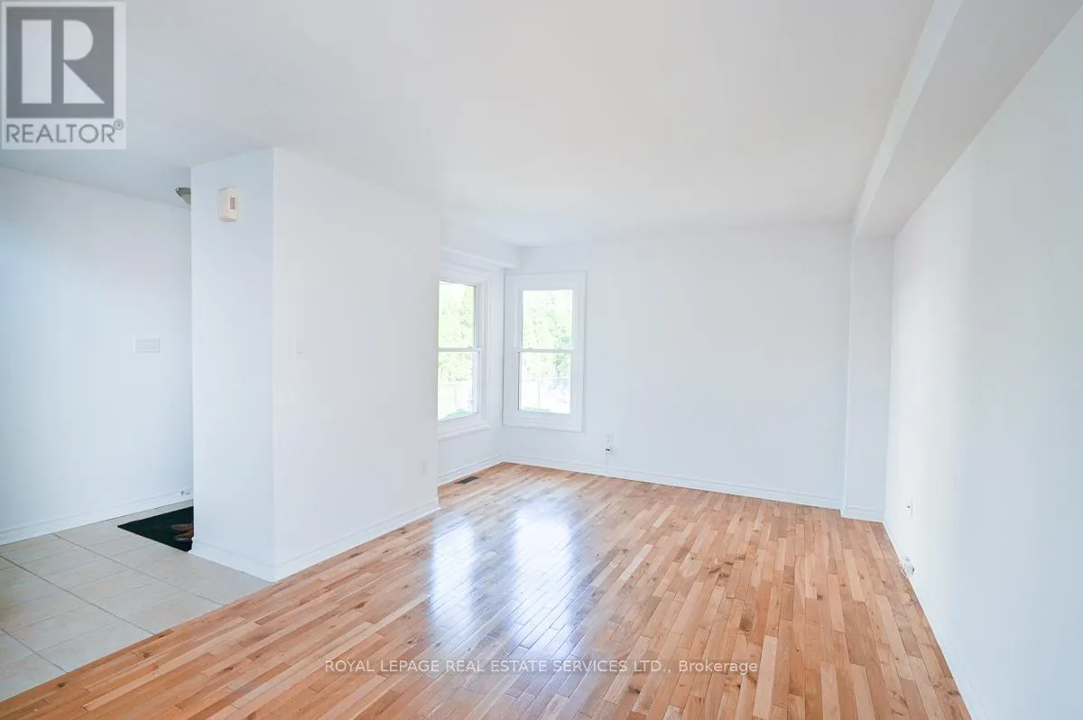 2030 GLENADA CRESCENT