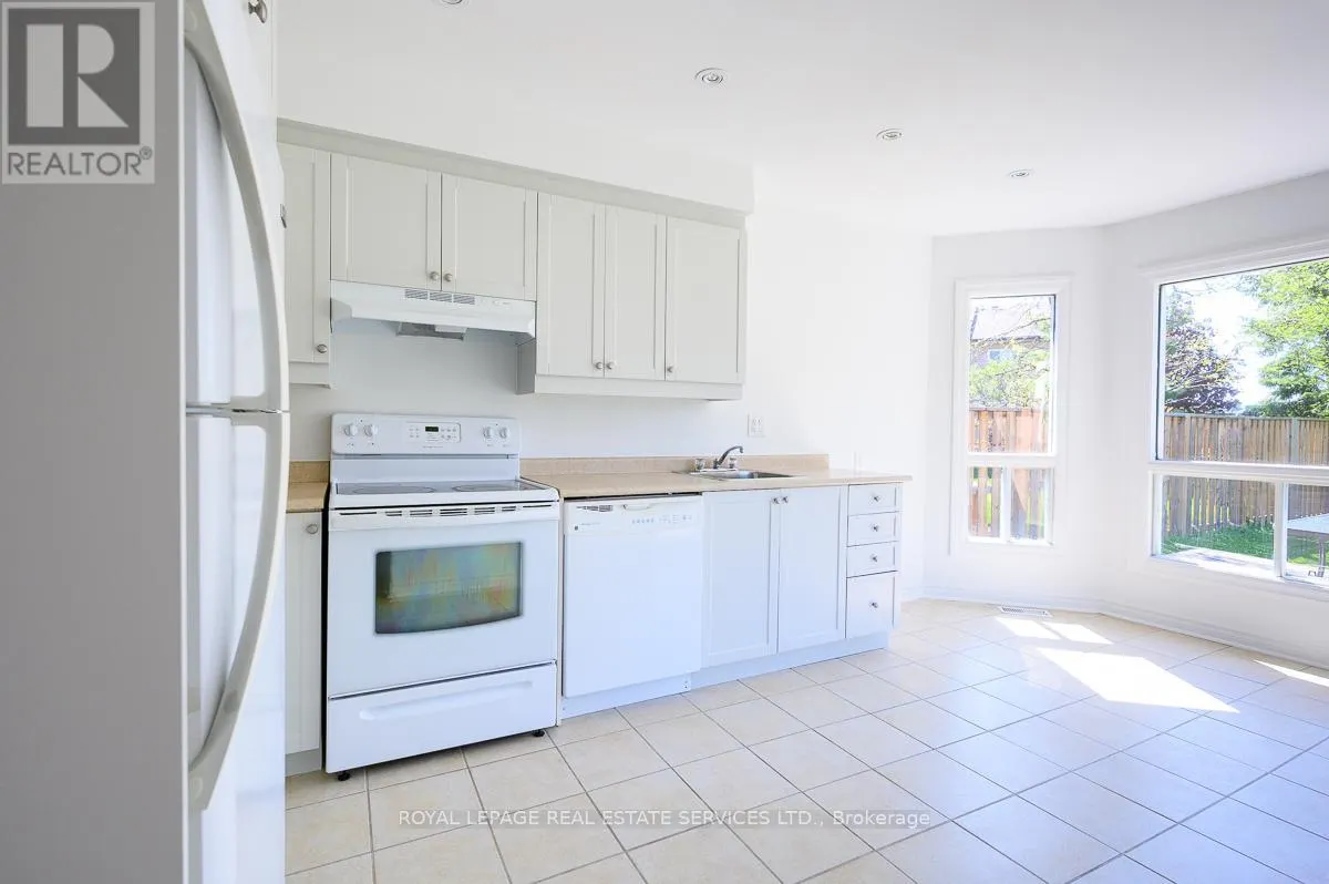 2030 GLENADA CRESCENT