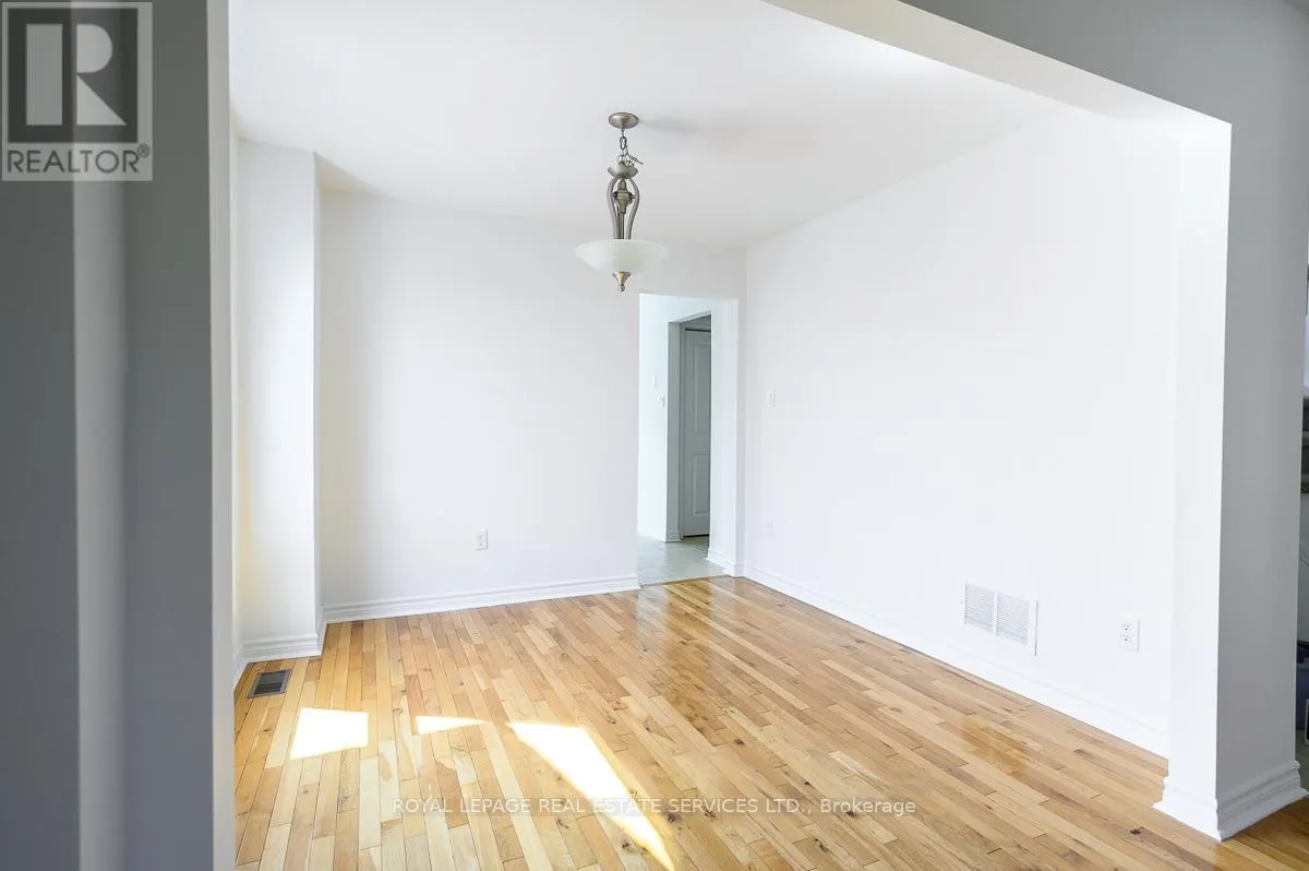 2030 GLENADA CRESCENT
