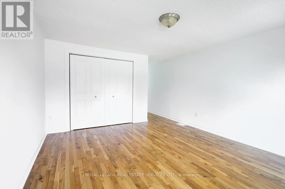 2030 GLENADA CRESCENT
