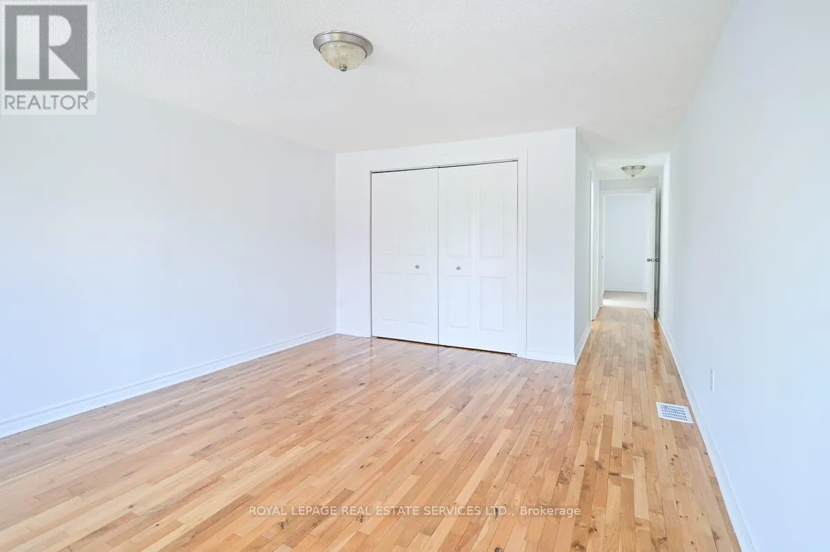 2030 GLENADA CRESCENT