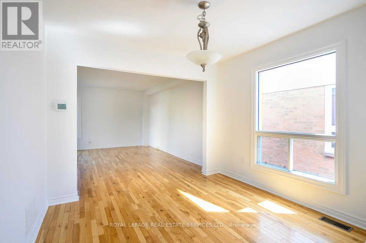 2030 GLENADA CRESCENT