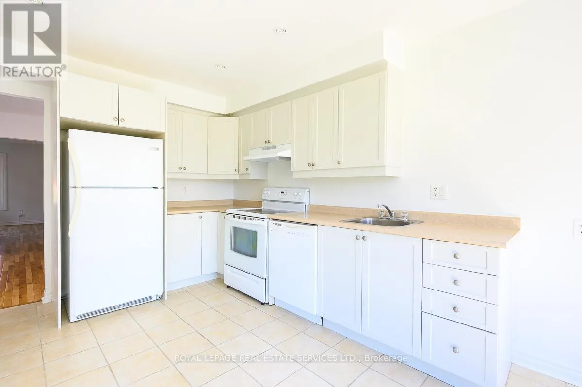 2030 GLENADA CRESCENT