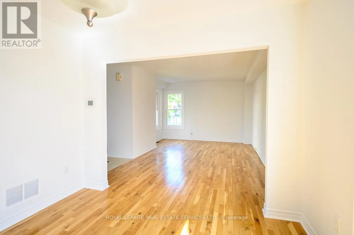 2030 GLENADA CRESCENT