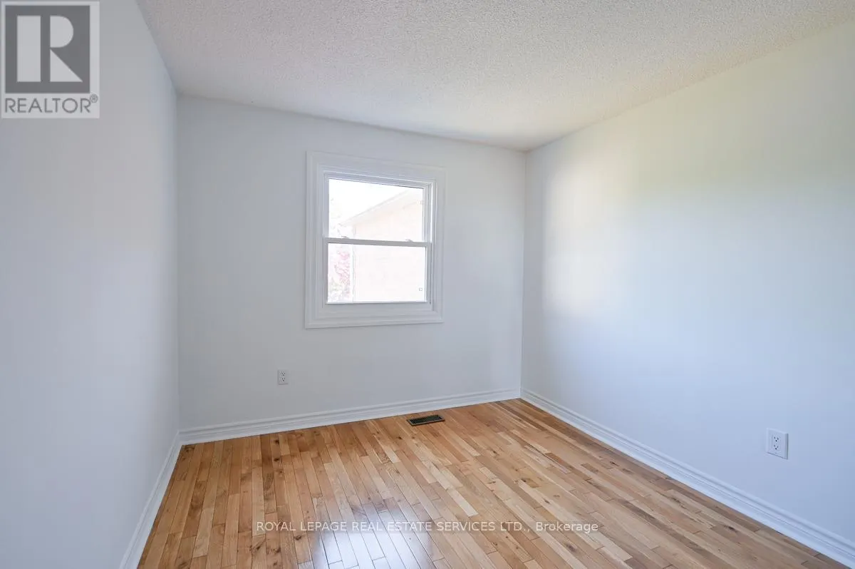 2030 GLENADA CRESCENT